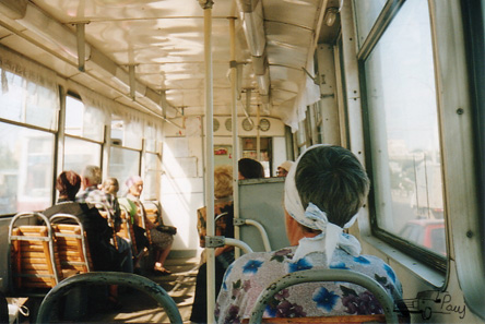 Трамвай на улице Сибиряков-Гвардейцев. Мост через речку Тулу